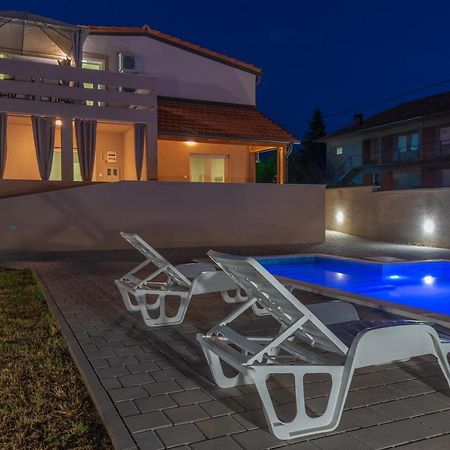 Apartmani Krzak นิน ภายนอก รูปภาพ