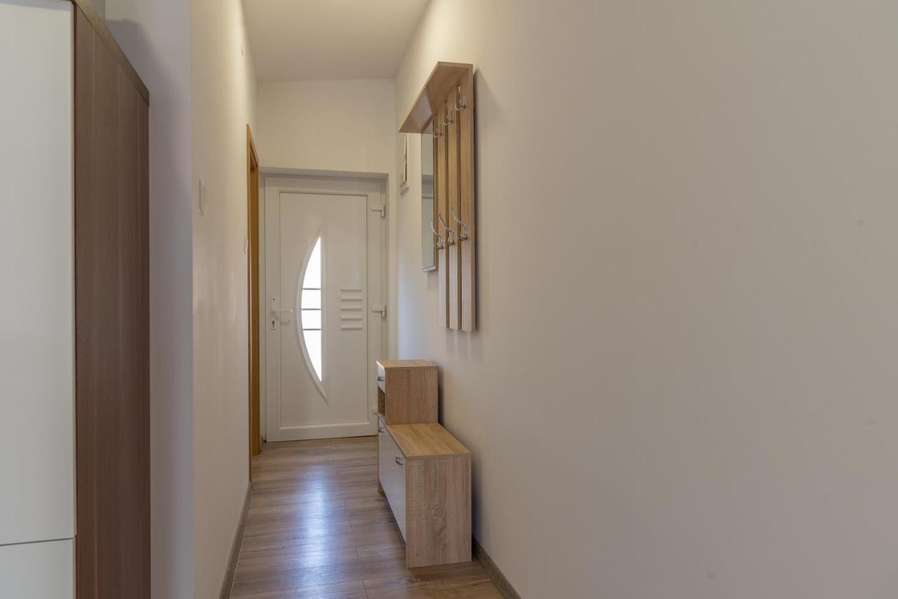 Apartmani Krzak นิน ภายนอก รูปภาพ