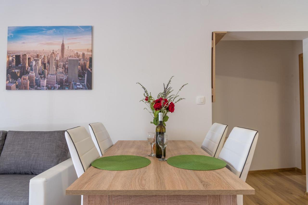 Apartmani Krzak นิน ภายนอก รูปภาพ