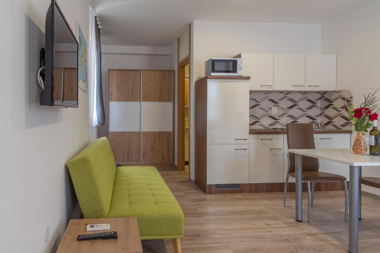 Apartmani Krzak นิน ภายนอก รูปภาพ