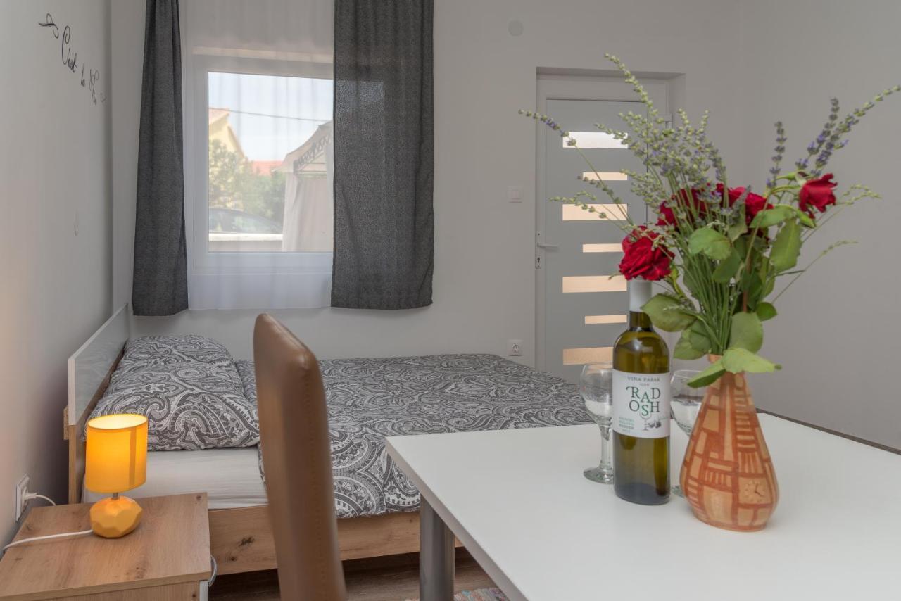 Apartmani Krzak นิน ภายนอก รูปภาพ