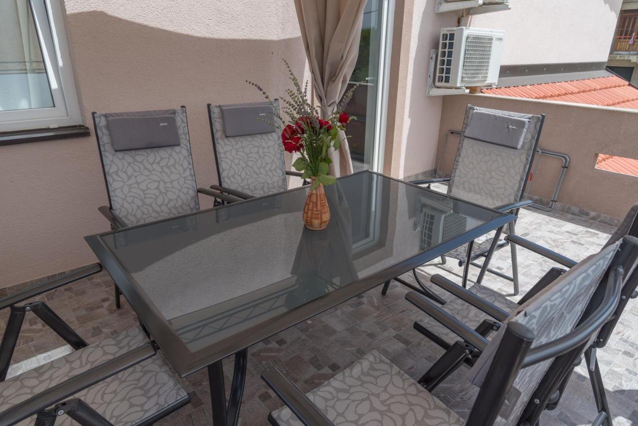 Apartmani Krzak นิน ภายนอก รูปภาพ