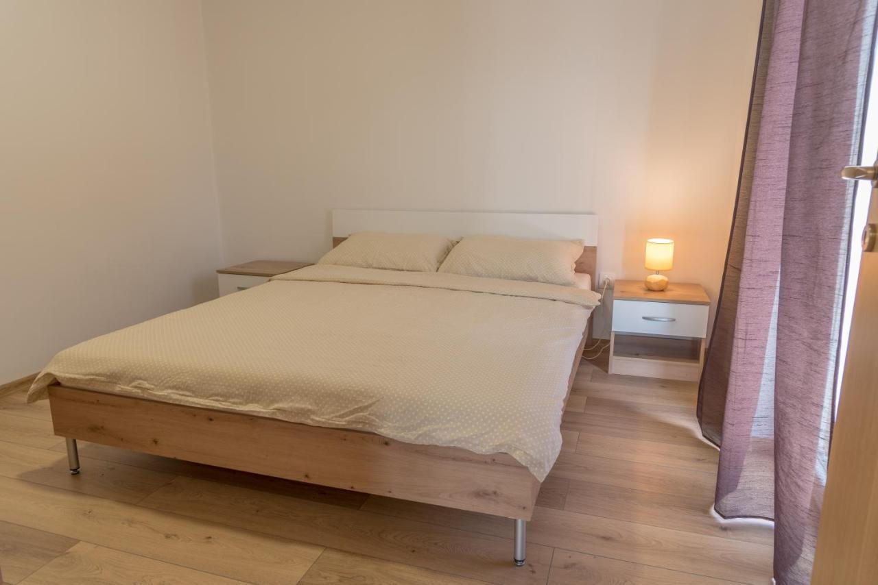 Apartmani Krzak นิน ภายนอก รูปภาพ